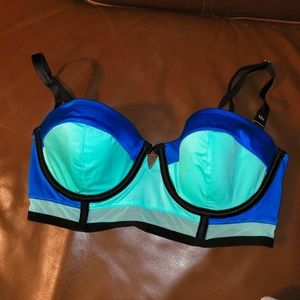 Victoria secret bra 32D